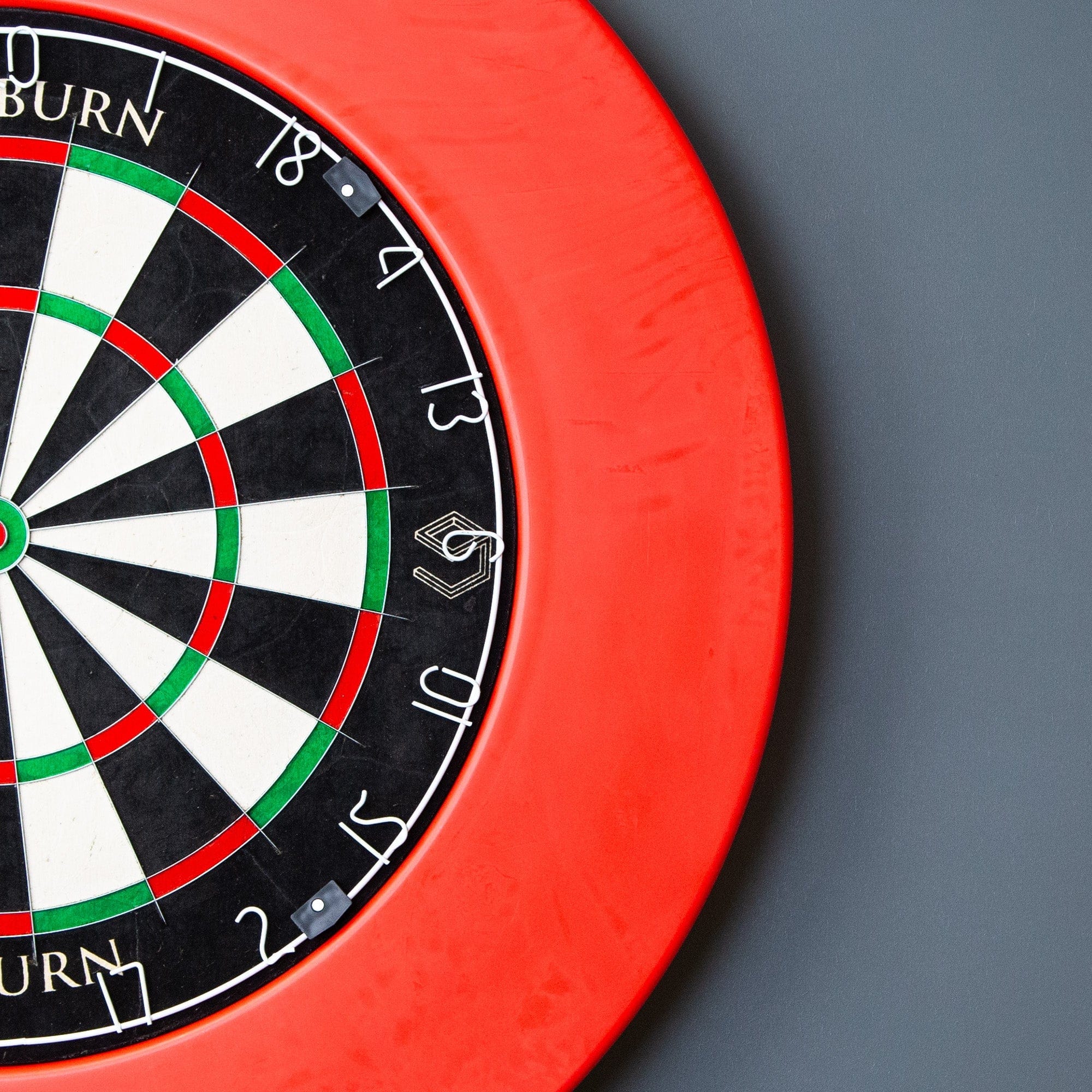 Caliburn Professional Dartboard Surround - Hard Wearing - Image 6