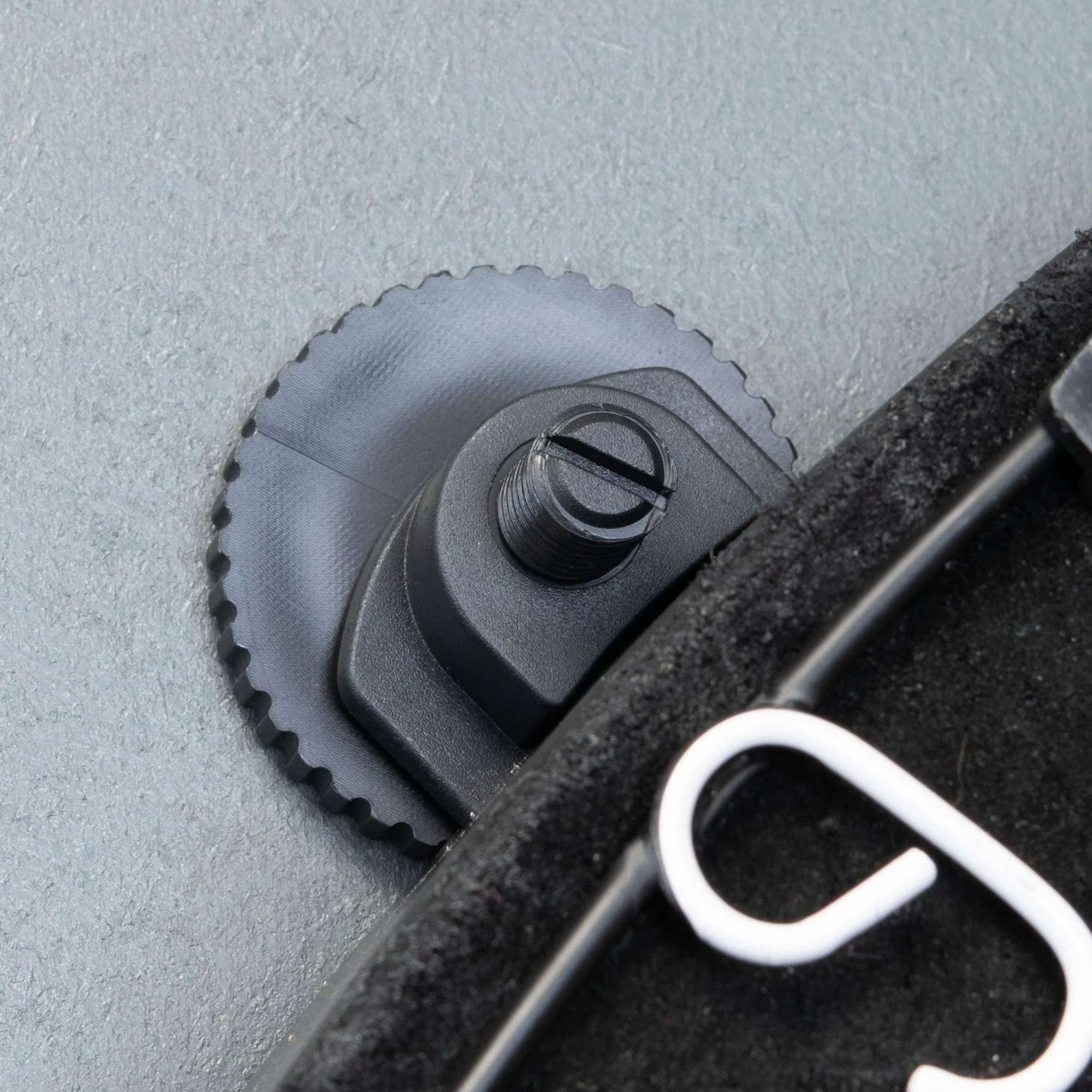 Mission Dartboard Stabiliser Kit - Adjustable Levelling System - Image 6